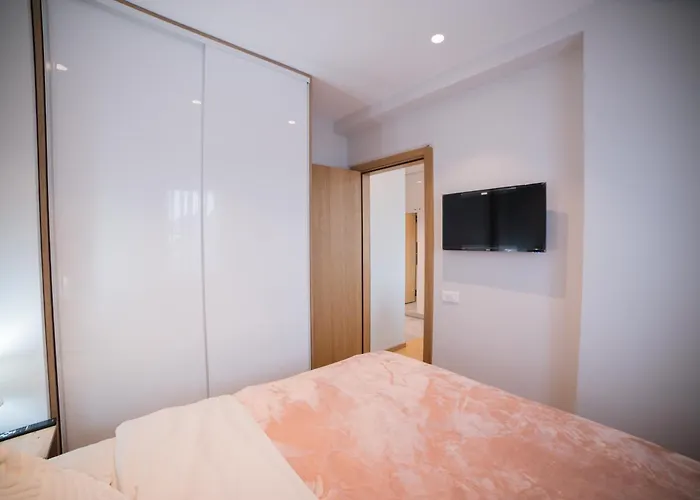 Albatros Lux * 즐라티보